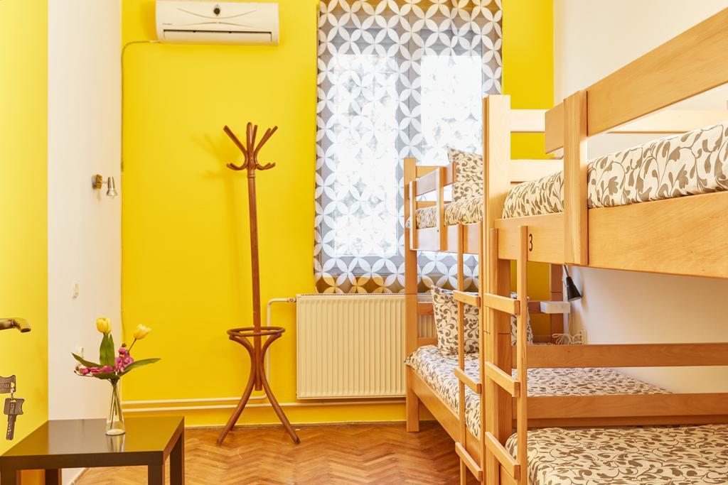 Get Inn Skopje Hostel Exterior photo